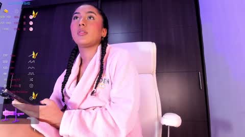 Snapshot of soyjuliana19 chatting on December 5, 8:22 pm Juliana online show from December 5, 8:22 pm