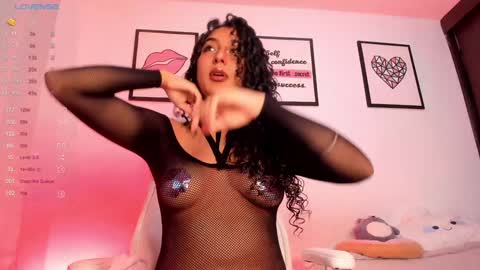 Snapshot of soyjuliana19 chatting on January 14, 11:48 pm Juliana online show from January 14, 11:48 pm