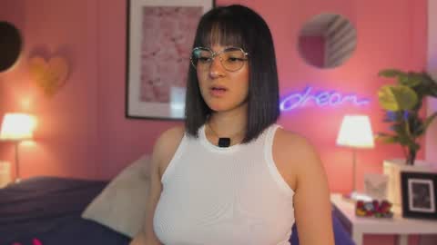 Snapshot of soysaraa_ chatting on July 15, 5:02 am Aleja online show from July 15, 5:02 am