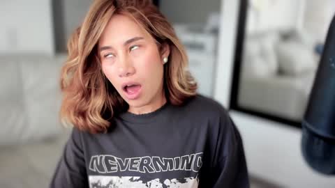 Snapshot of soytulu_ chatting on January 13, 9:52 pm brisa  s online show from January 13, 9:52 pm