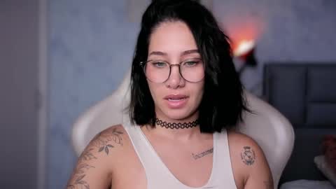 brisa  s online show from November 8, 3:45 pm