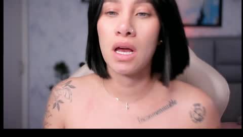 brisa  s online show from April 4, 7:11 pm