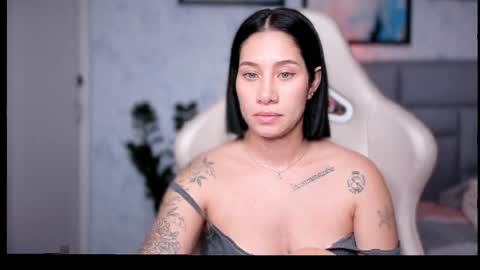 brisa  s online show from April 6, 10:11 pm