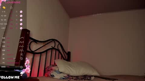 Snapshot of soyvane chatting on December 15, 7:13 am VANESSA online show from December 15, 7:13 am