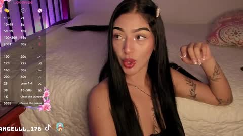 Snapshot of soyvane chatting on December 23, 2:45 am VANESSA online show from December 23, 2:45 am