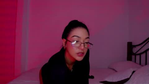 Snapshot of soyvane chatting on February 10, 3:10 am VANESSA online show from February 10, 3:10 am