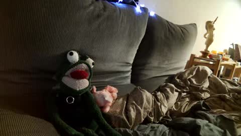 Snapshot of spacegirl42o chatting on December 30, 3:35 pm Spacegirl online show from December 30, 3:35 pm