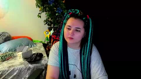 Snapshot of spanking_girls chatting on June 2, 9:39 pm Evgenia online show from June 2, 9:39 pm