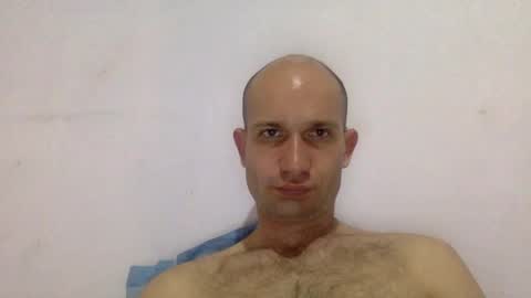 Snapshot of sparei7 chatting on December 1, 5:02 pm Snaiky online show from December 1, 5:02 pm