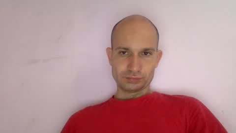 Snapshot of sparei7 chatting on December 2, 7:25 am Snaiky online show from December 2, 7:25 am