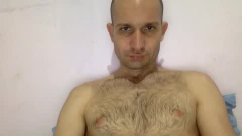 Snapshot of sparei7 chatting on December 2, 5:15 pm Snaiky online show from December 2, 5:15 pm