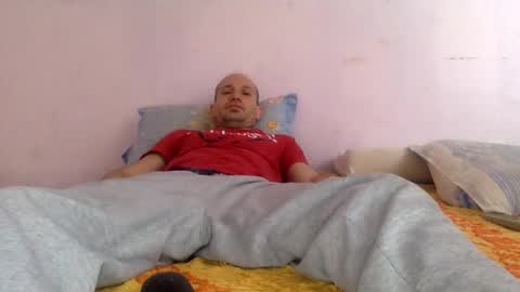 Snapshot of sparei7 chatting on December 5, 9:28 am Snaiky online show from December 5, 9:28 am