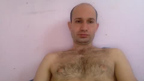 Snapshot of sparei7 chatting on December 16, 7:15 am Snaiky online show from December 16, 7:15 am