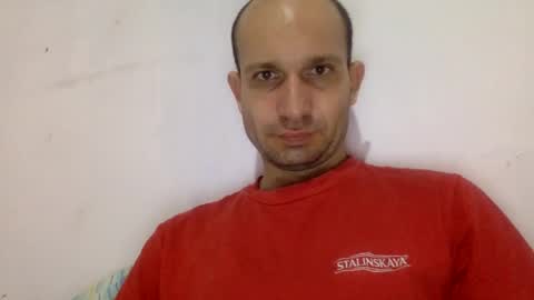 Snapshot of sparei7 chatting on December 17, 5:04 pm Snaiky online show from December 17, 5:04 pm