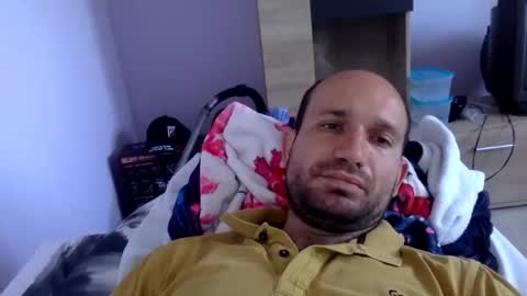 Snapshot of sparei7 chatting on May 25, 9:15 am Snaiky online show from May 25, 9:15 am