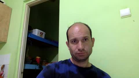 Snapshot of sparei7 chatting on May 31, 7:59 pm Snaiky online show from May 31, 7:59 pm