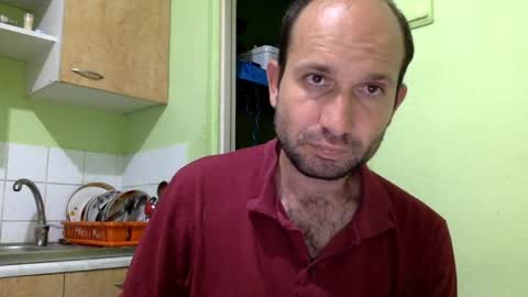 Snapshot of sparei7 chatting on June 17, 10:10 pm Snaiky online show from June 17, 10:10 pm