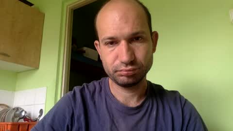 Snapshot of sparei7 chatting on July 6, 11:07 am Snaiky online show from July 6, 11:07 am