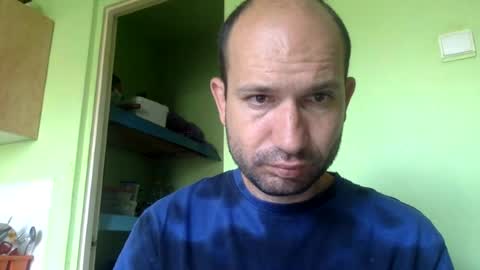 Snapshot of sparei7 chatting on July 9, 8:29 am Snaiky online show from July 9, 8:29 am