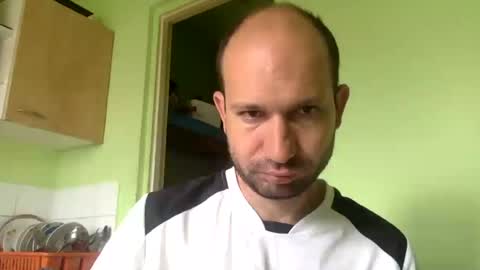 Snapshot of sparei7 chatting on July 10, 10:07 am Snaiky online show from July 10, 10:07 am