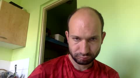 Snapshot of sparei7 chatting on July 14, 10:43 am Snaiky online show from July 14, 10:43 am
