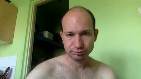 Snapshot of sparei7 chatting on July 16, 8:53 am Snaiky online show from July 16, 8:53 am