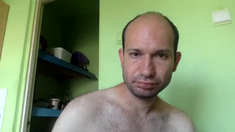 Snapshot of sparei7 chatting on July 18, 9:24 am Snaiky online show from July 18, 9:24 am