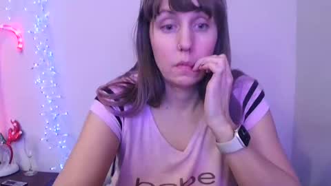 Snapshot of sparkle_pinuppp chatting on December 25, 10:17 am Tip 1 token  Follow me on instagram  Sparkle pinuppp online show from December 25, 10:17 am