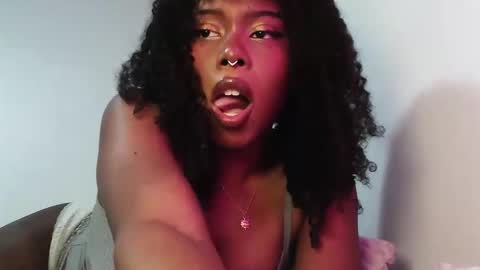 Soleil online show from November 19, 2:06 pm