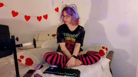 Snapshot of sparkyferret chatting on August 1, 8:08 pm sparkyferret online show from August 1, 8:08 pm