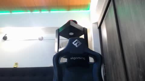     online show from February 21, 5:19 am