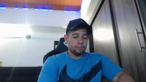 Snapshot of spartacus_cam chatting on July 24, 6:00 am online show from July 24, 6:00 am