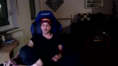 Snapshot of spartasticus chatting on November 3, 11:26 pm spartasticus online show from November 3, 11:26 pm