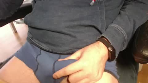 Snapshot of specific94 chatting on December 7, 12:35 pm specific94 online show from December 7, 12:35 pm