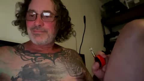 Snapshot of specter1972 chatting on May 18, 11:32 pm specter1972 online show from May 18, 11:32 pm