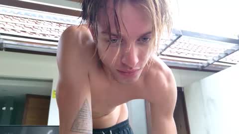 Snapshot of specter_of_cummunism chatting on March 2, 5:08 am Sasha -- online show from March 2, 5:08 am