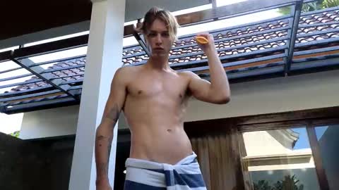 Sasha --  online show from March 28, 12:21 am