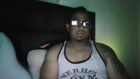 Snapshot of speed01 chatting on July 10, 3:11 am Hot chocolate online show from July 10, 3:11 am