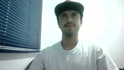 sperm_donor94 online show from December 12, 6:21 pm