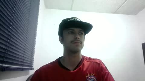 sperm_donor94 online show from October 20, 5:35 pm