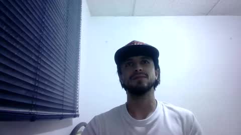 sperm_donor94 online show from March 12, 1:23 am