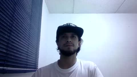 sperm_donor94 online show from April 4, 4:00 am