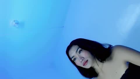 Snapshot of sphiwekazi chatting on February 17, 12:51 am KAZI online show from February 17, 12:51 am