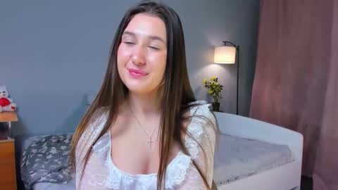 Elva online show from December 18, 7:20 pm