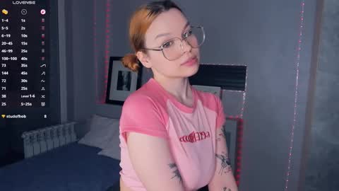 Elva online show from February 6, 8:45 pm