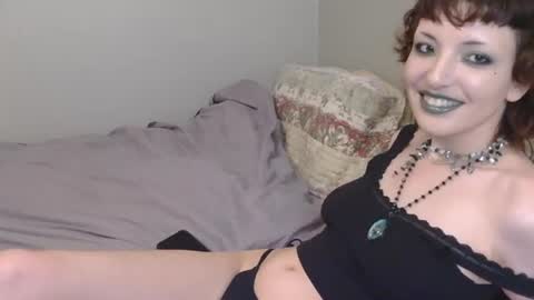 Snapshot of spicetheshapeshifter chatting on August 3, 2:10 am Spice online show from August 3, 2:10 am