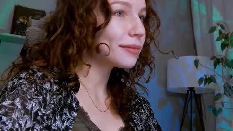 spicy___caramel online show from February 14, 4:15 pm