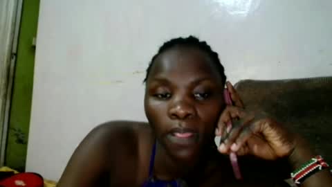 spicy_bella69 online show from June 17, 5:43 am