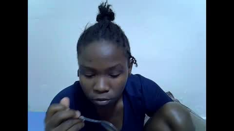 Snapshot of spicy_kittie chatting on May 17, 5:09 pm Kittle online show from May 17, 5:09 pm
