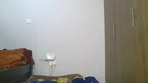 Snapshot of spicybobolishia_ chatting on May 18, 4:29 am Bobo online show from May 18, 4:29 am